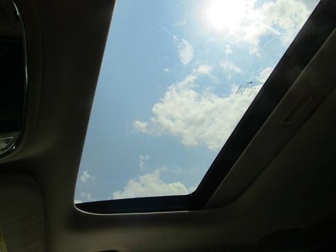 Used 2012 Jeep Grand Cherokee Laredo w/ Laredo E Group image 14