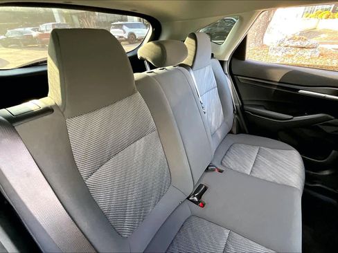 Used 2023 Kia Seltos LX image 17