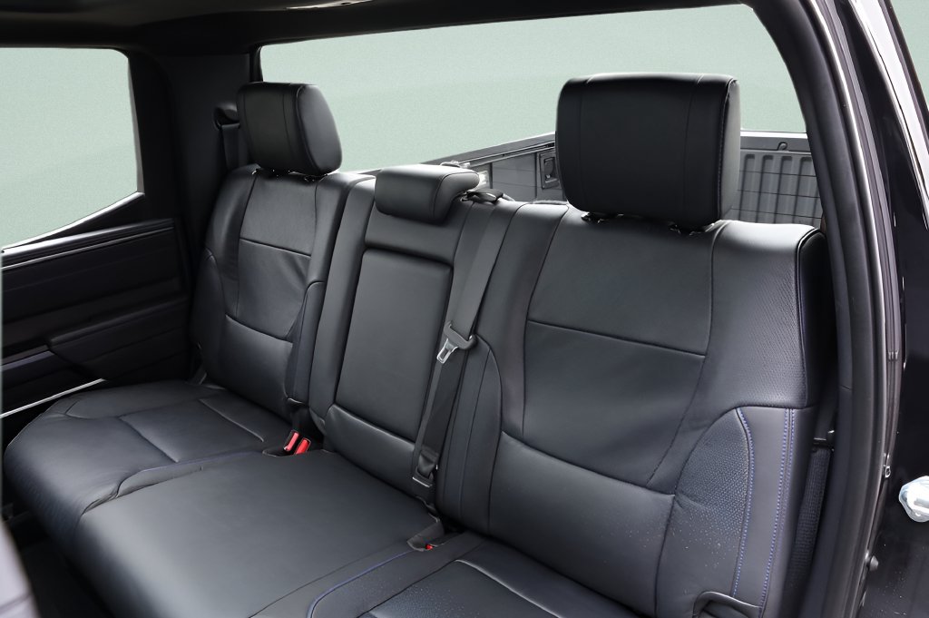 Used 2024 Toyota Tundra Platinum AWD/4WD image 21