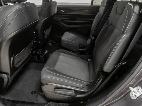 Used 2024 Jeep Grand Cherokee L Laredo AWD/4WD image 24