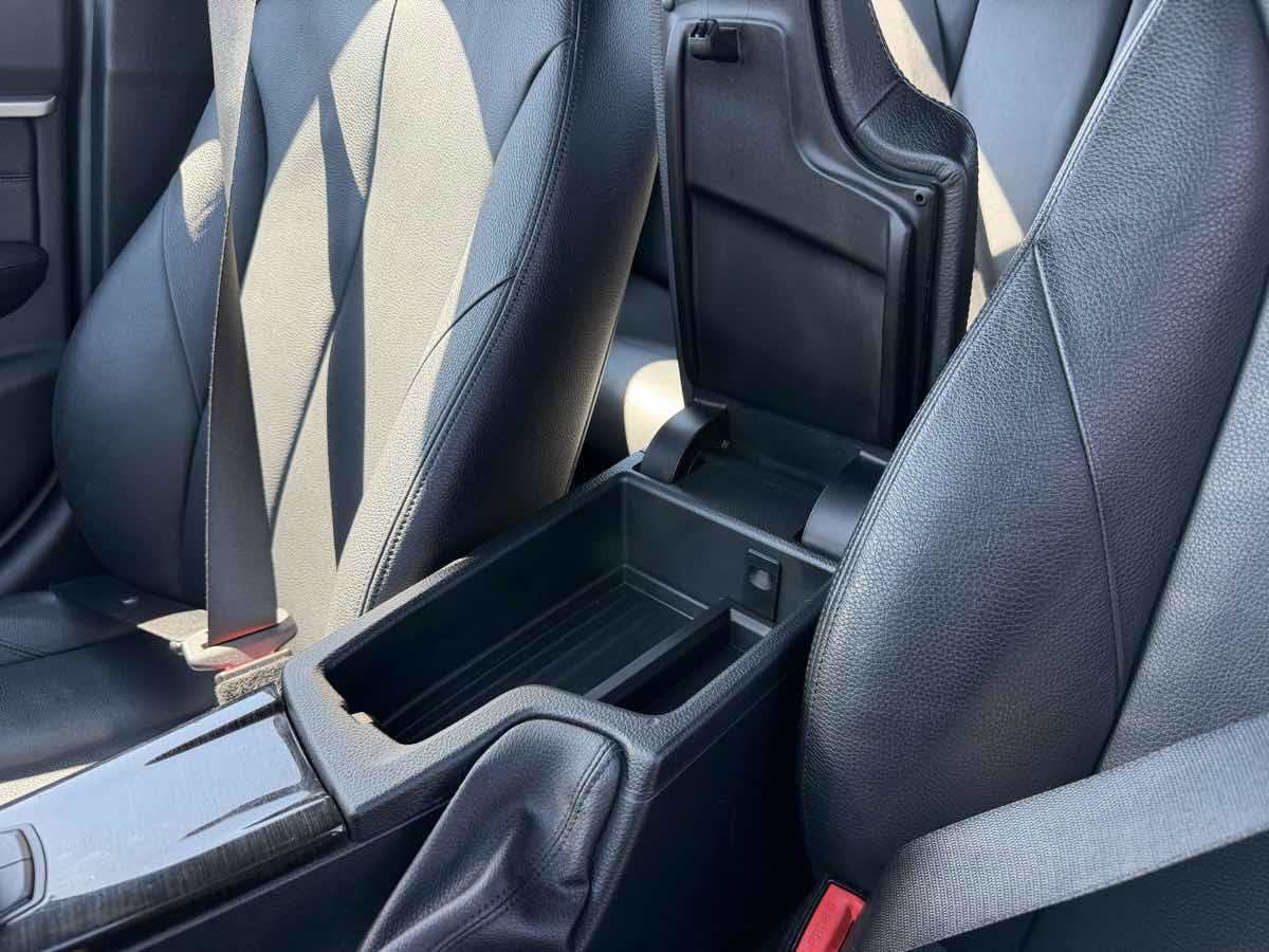 Used 2017 BMW 330i xDrive Sedan AWD/4WD image 17