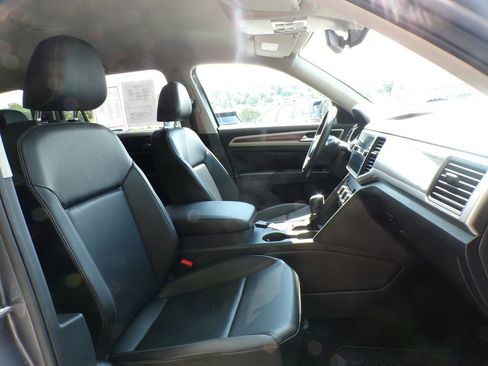 Used 2019 Volkswagen Atlas SE w/ Towing Package FWD image 15