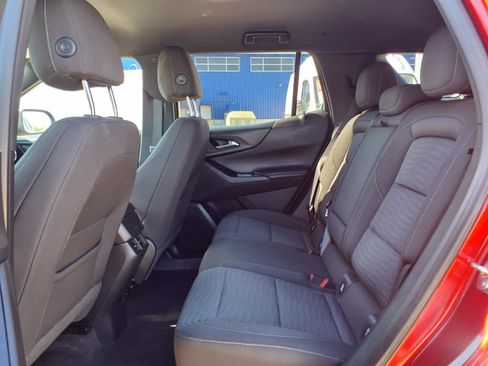 Used 2026 Chevrolet Equinox LT image 11