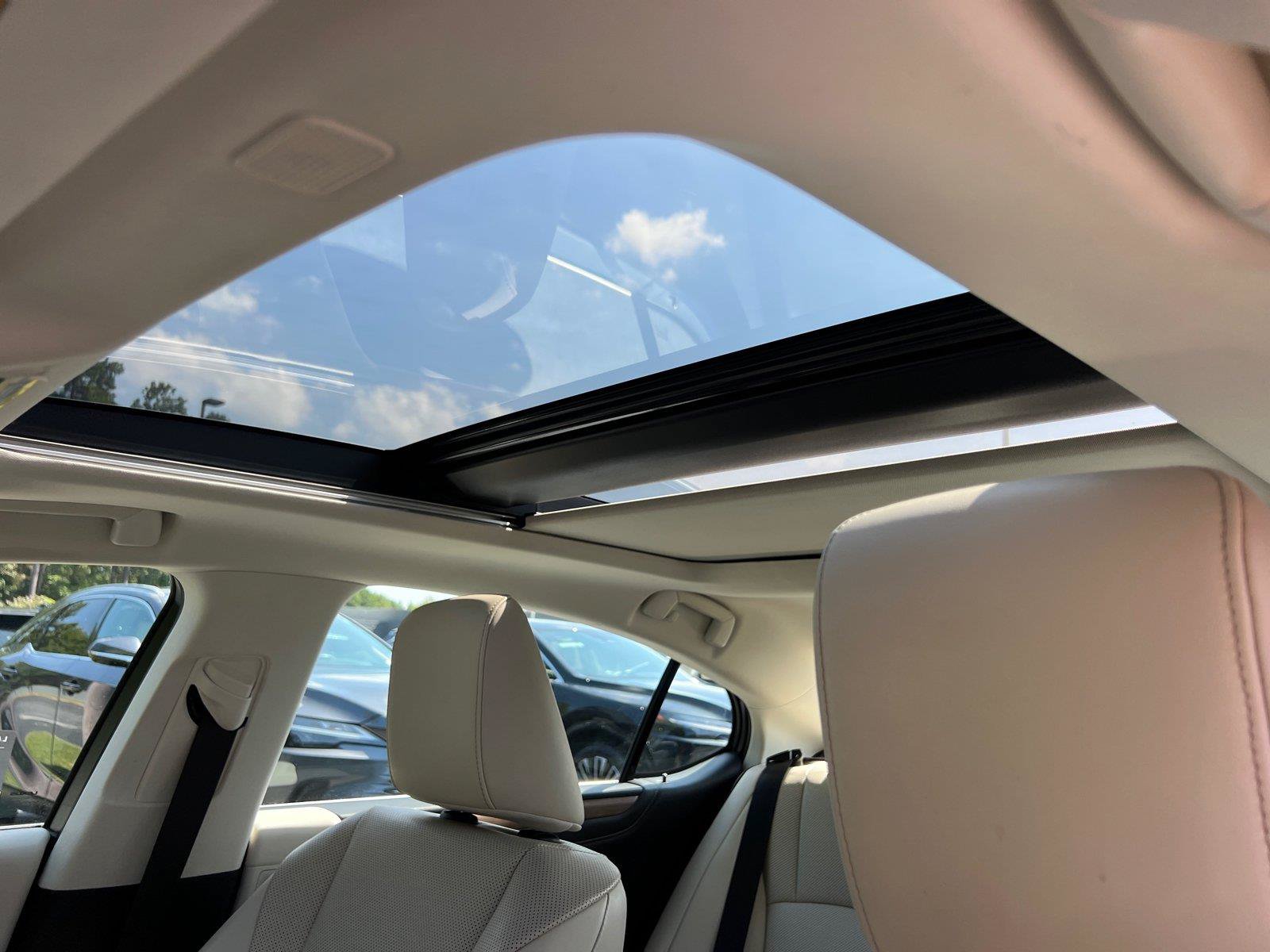 Certified 2025 Lexus ES 350 w/ Premium Package FWD image 33