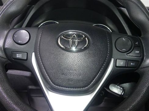 Used 2019 Toyota Corolla LE FWD image 30