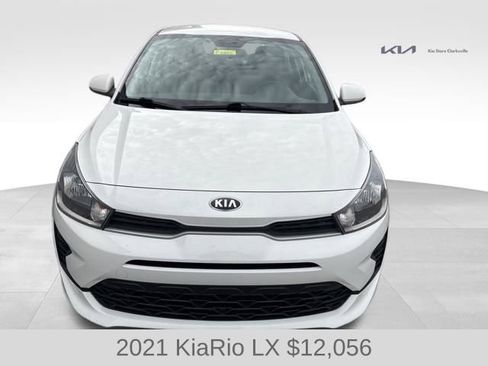Used 2021 Kia Rio LX image 3