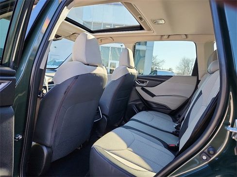 Used 2022 Subaru Forester Premium image 10