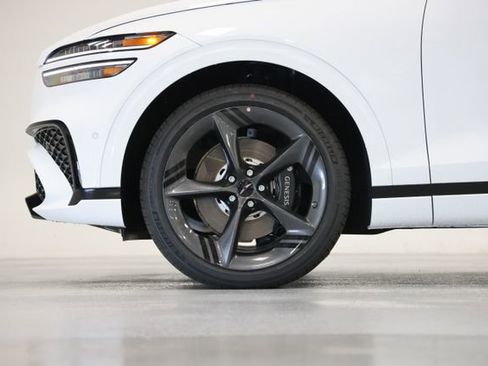 New 2026 Genesis GV70 2.5T Sport Prestige w/ G1 Accessory Package image 9