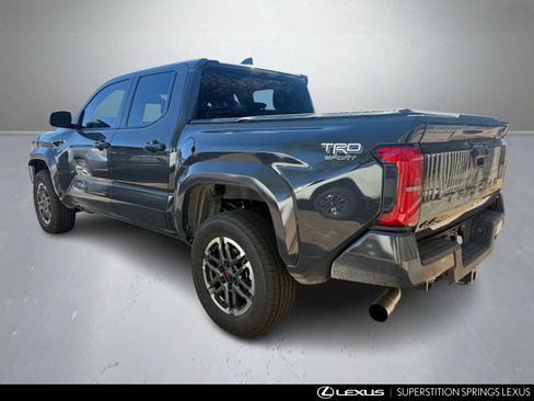 Used 2026 Toyota Tacoma TRD Sport image 4