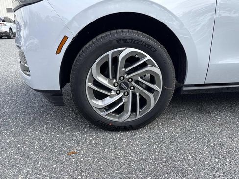 New 2025 Lincoln Navigator Reserve image 10