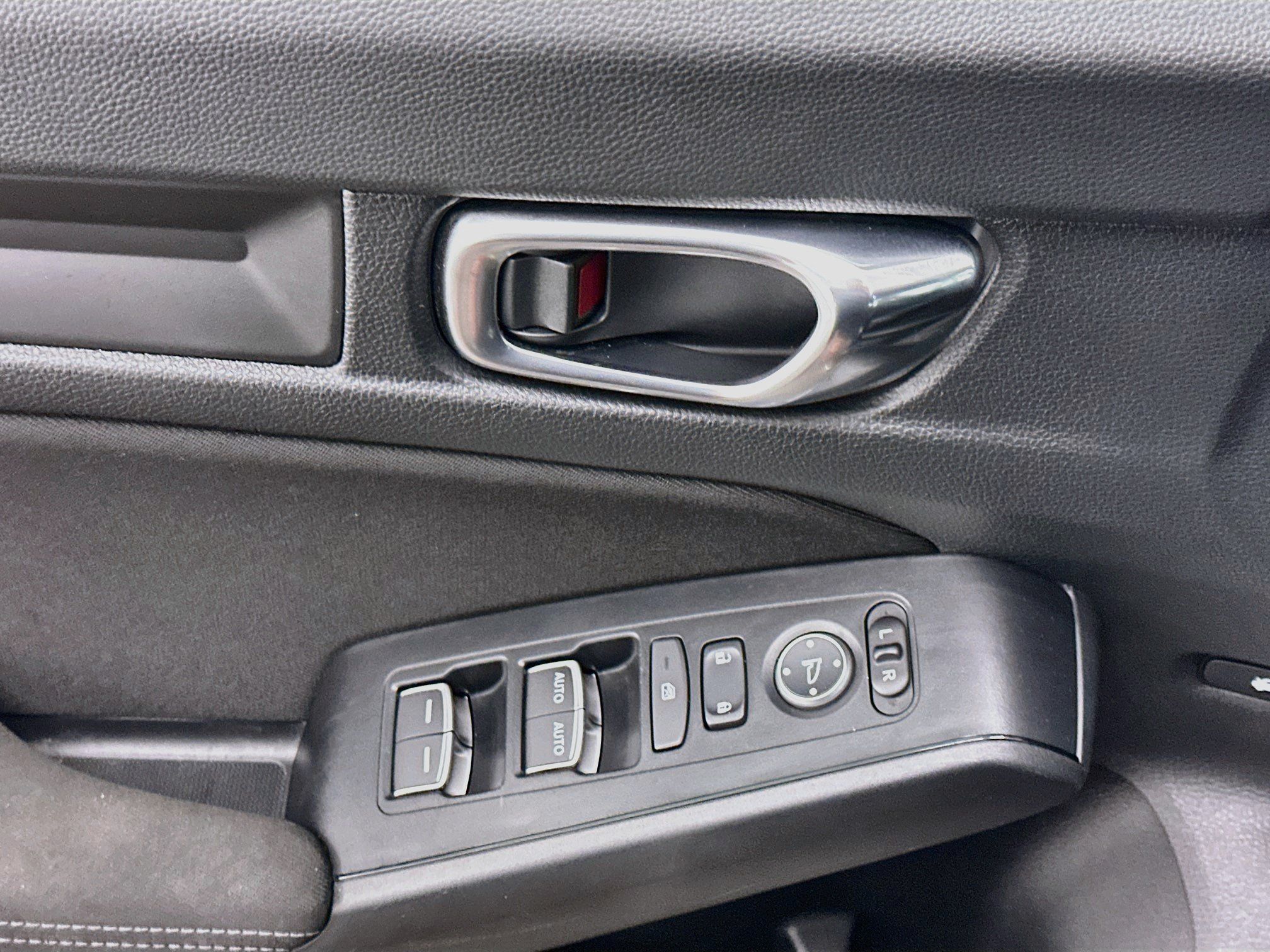 Used 2025 Honda Civic Sport image 15
