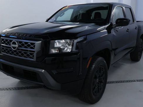 Used 2023 Nissan Frontier SV AWD/4WD image 3