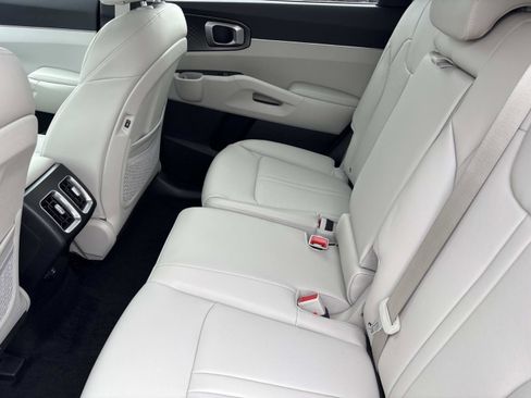 New 2026 Kia Sorento EX AWD/4WD image 18