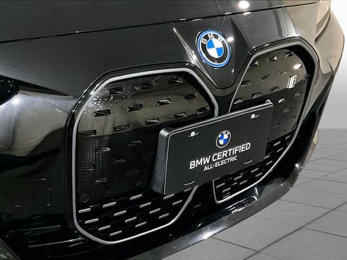 Used 2023 BMW i4 eDrive40 w/ M Sport Package RWD image 31