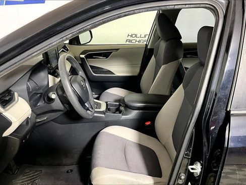 Used 2019 Toyota RAV4 XLE FWD image 20