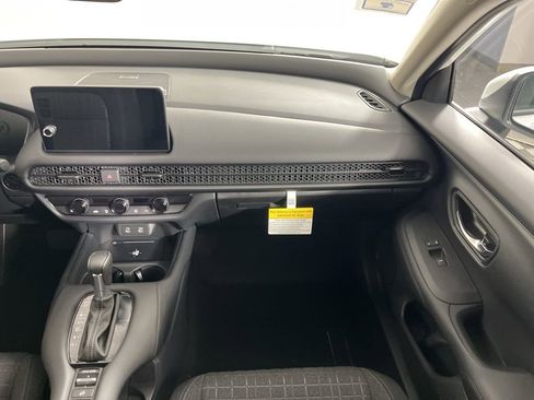 New 2026 Honda HR-V LX image 13