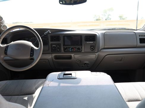 Used 2000 Ford Excursion XLT image 38