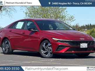 Used 2025 Hyundai Elantra Sport video 1