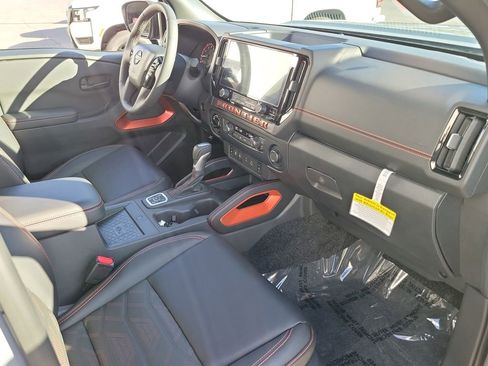 New 2026 Nissan Frontier PRO-4X w/ Pro Premium Package AWD/4WD image 13