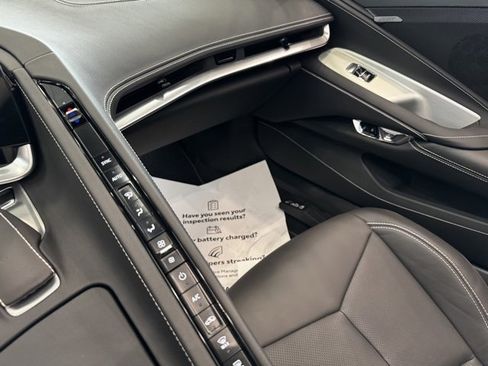 Used 2025 Chevrolet Corvette Stingray image 13