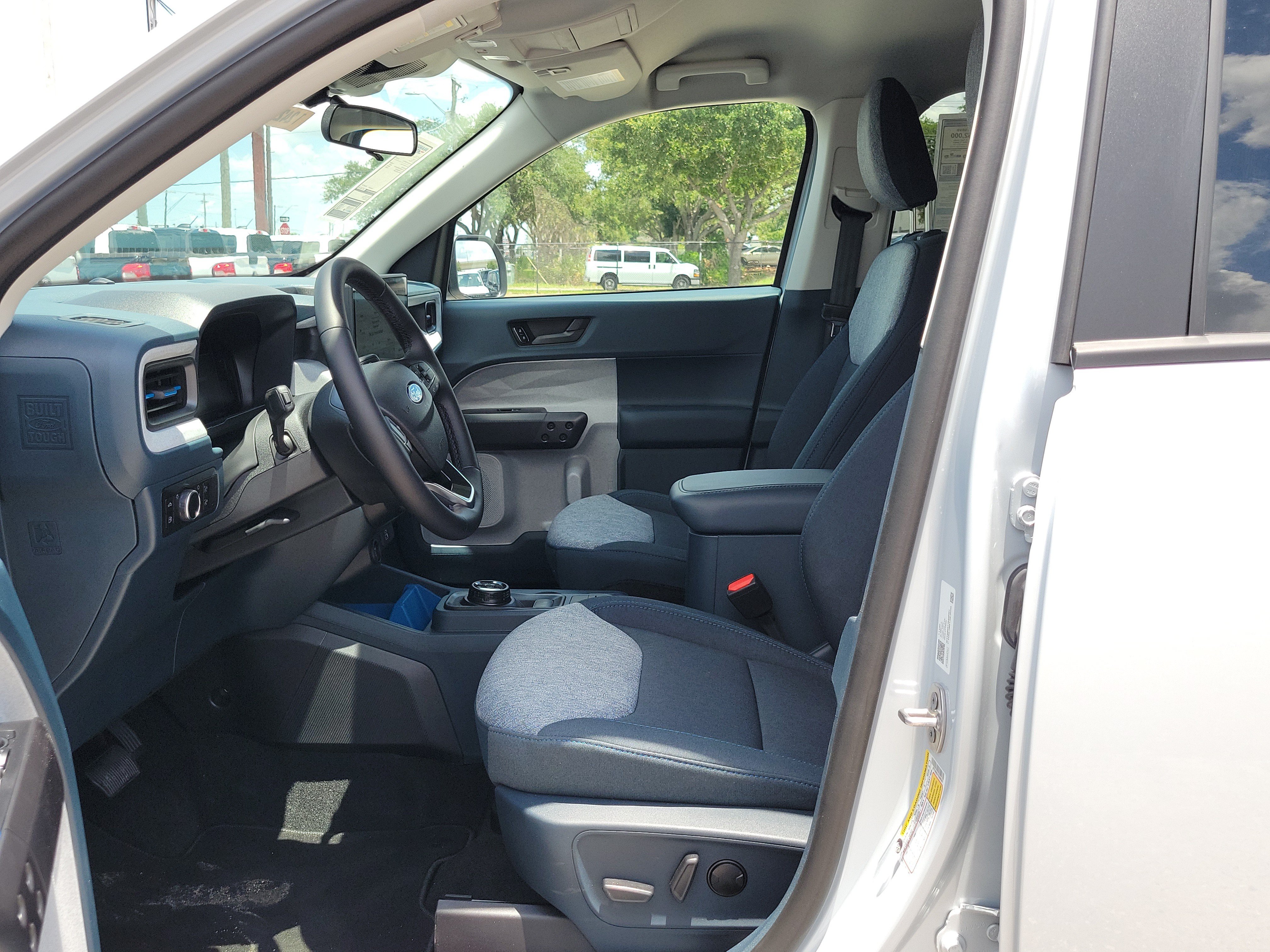 New 2026 Ford Maverick XLT w/ XLT Luxury Package FWD image 17