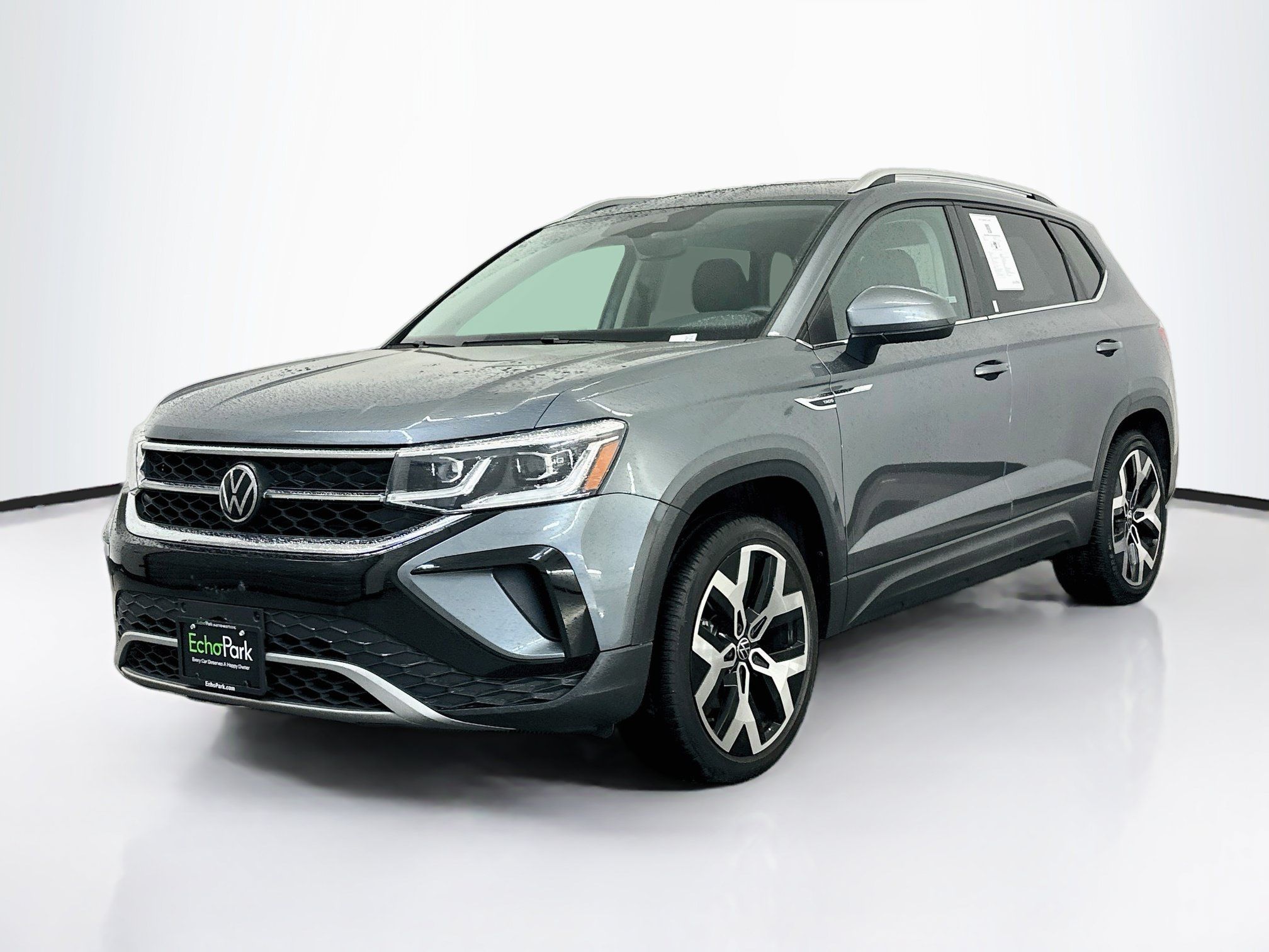 Used 2023 Volkswagen Taos SEL AWD/4WD image 3