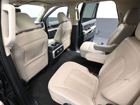 Used 2024 Ford Expedition Max Limited image 39