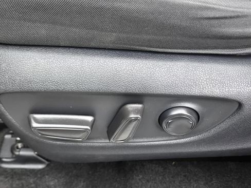 Used 2020 Toyota RAV4 XLE w/ Convenience Package image 31