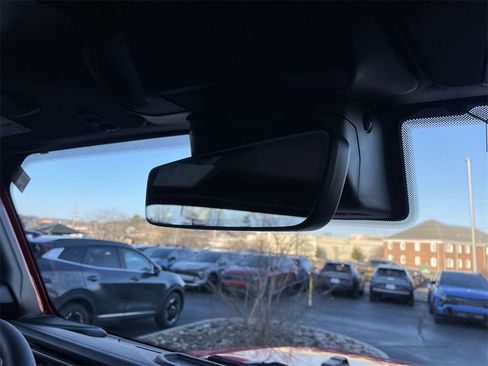 Used 2024 Jeep Gladiator Sport image 29