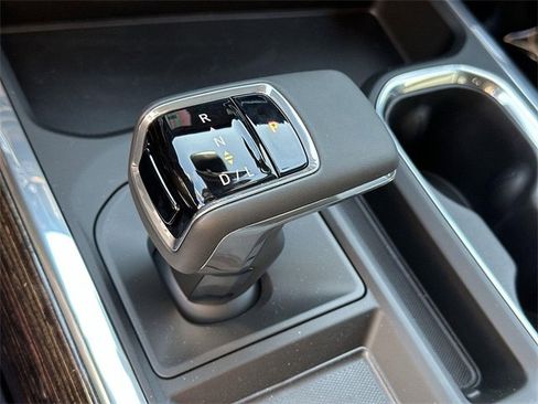 New 2026 GMC Sierra 1500 Elevation w/ LPO, Elevation Black Package image 13