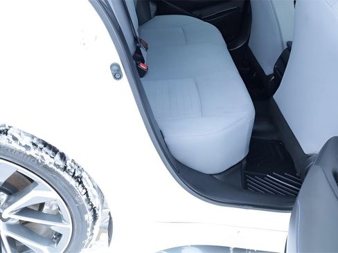 Certified 2022 Toyota Corolla SE w/ Carpet Mat Package (TMS) image 26