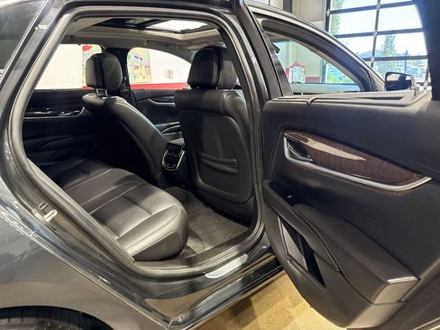 Used 2013 Cadillac XTS Premium AWD/4WD image 85