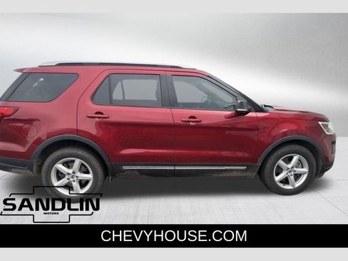 Used 2019 Ford Explorer XLT w/ Equipment Group 202A image 1