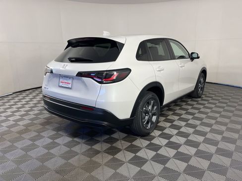 New 2026 Honda HR-V LX image 5
