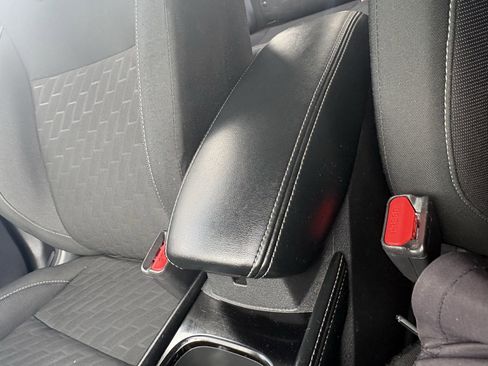 Used 2024 Nissan Kicks SV FWD image 25