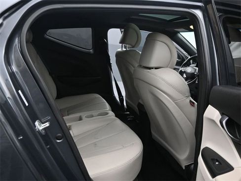 Used 2020 Hyundai Veloster Turbo Ultimate image 18