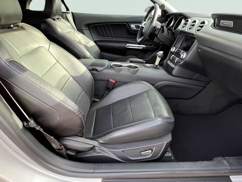 Used 2018 Ford Mustang Premium image 23