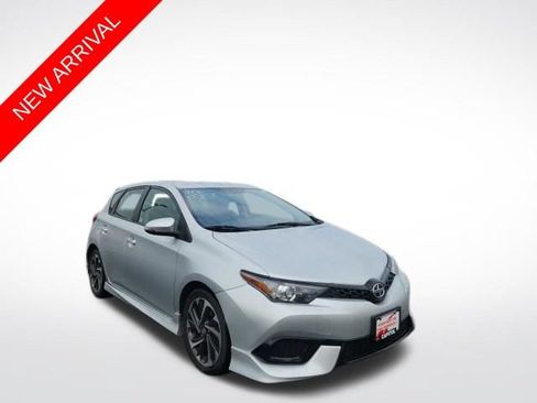 Used 2016 Scion iM FWD image 1