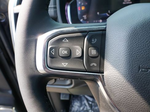 New 2026 RAM 3500 Laramie AWD/4WD image 25