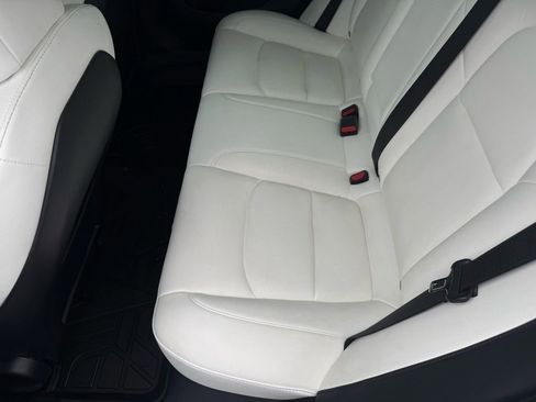 Used 2021 Tesla Model 3 Long Range image 11