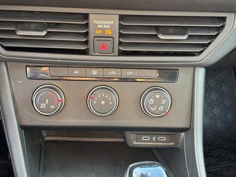 Used 2022 Volkswagen Jetta S image 21