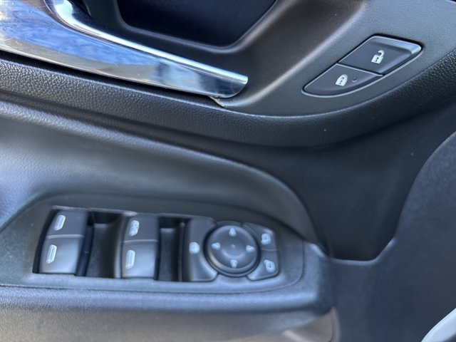 Used 2024 Chevrolet Equinox LT FWD image 20