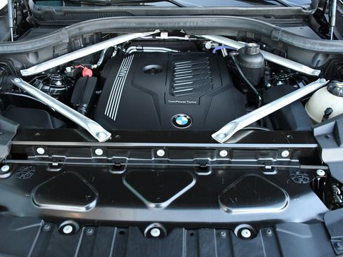 Used 2021 BMW X5 xDrive40i w/ Premium Package image 23