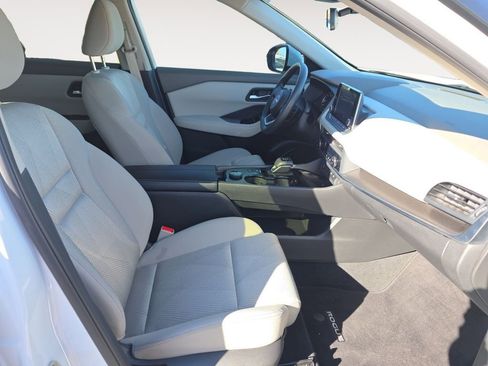 Certified 2024 Nissan Rogue SV image 15