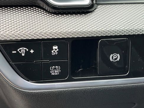 New 2025 Kia Sportage LX image 28