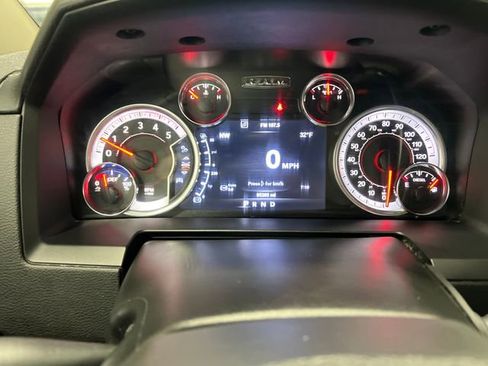 Used 2017 RAM 2500 Laramie w/ Snow Chief Group image 12