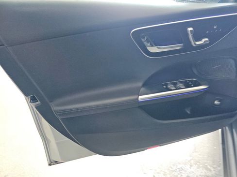 Used 2023 Mercedes-Benz C 300 4MATIC Sedan w/ Exclusive Trim Package image 7