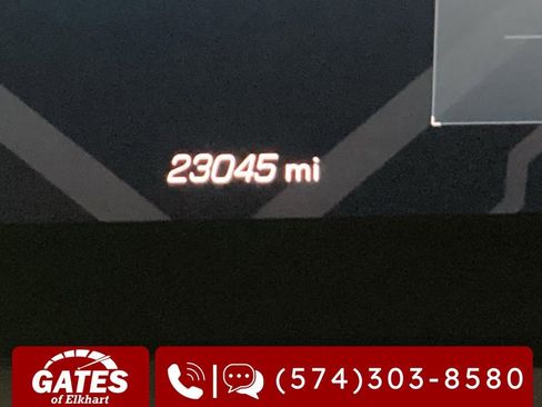 Used 2021 Chevrolet Corvette Stingray Premium Cpe w/ Z51 Performance Package image 4