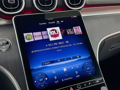 Used 2025 Mercedes-Benz C 300 Sedan image 21