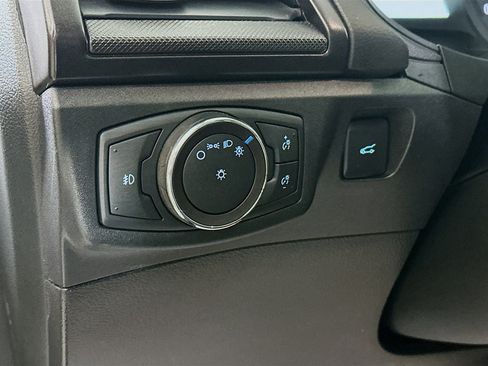 Used 2018 Ford Fusion SE w/ Equipment Group 201A image 10